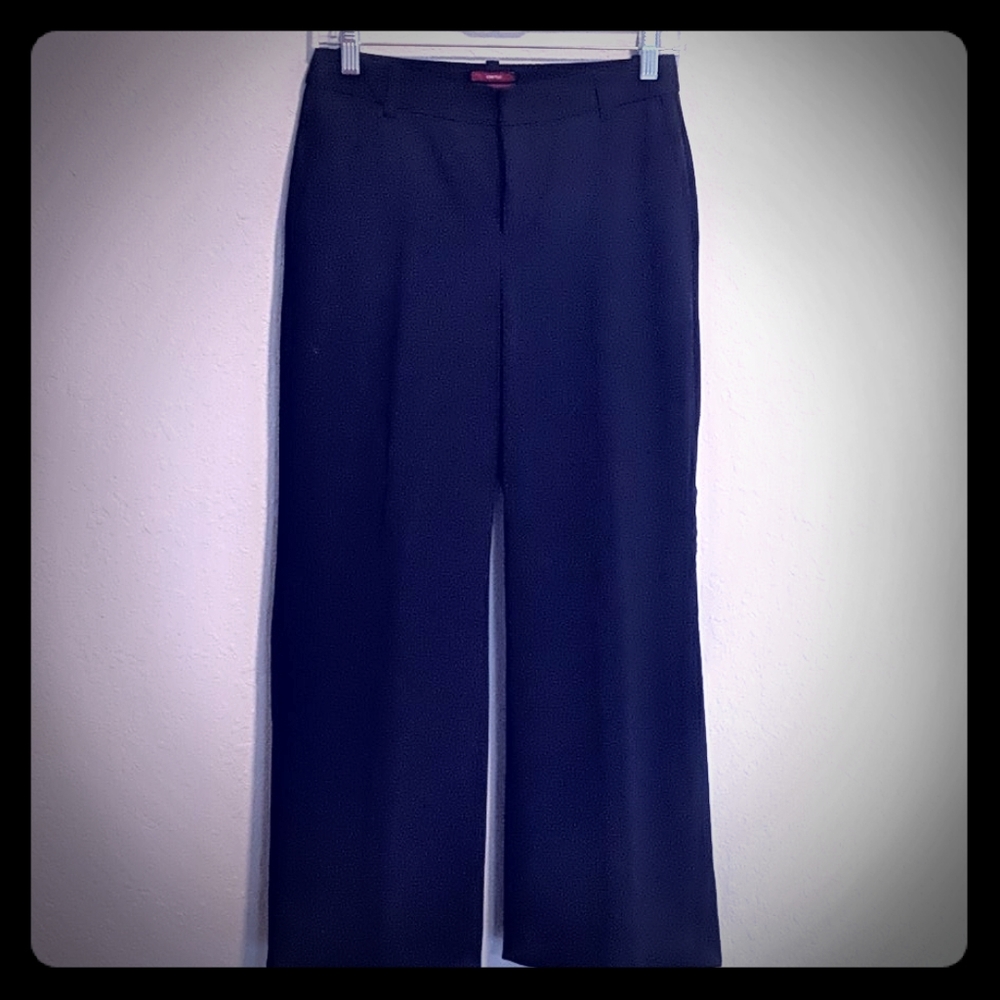 Black dress trousers